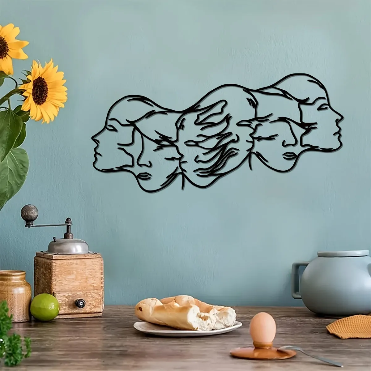 Abstract Faces Metal Wall Art: A Picasso-inspired Modern Wall Décor Sculpture for Minimalist and Boho-style Interiors