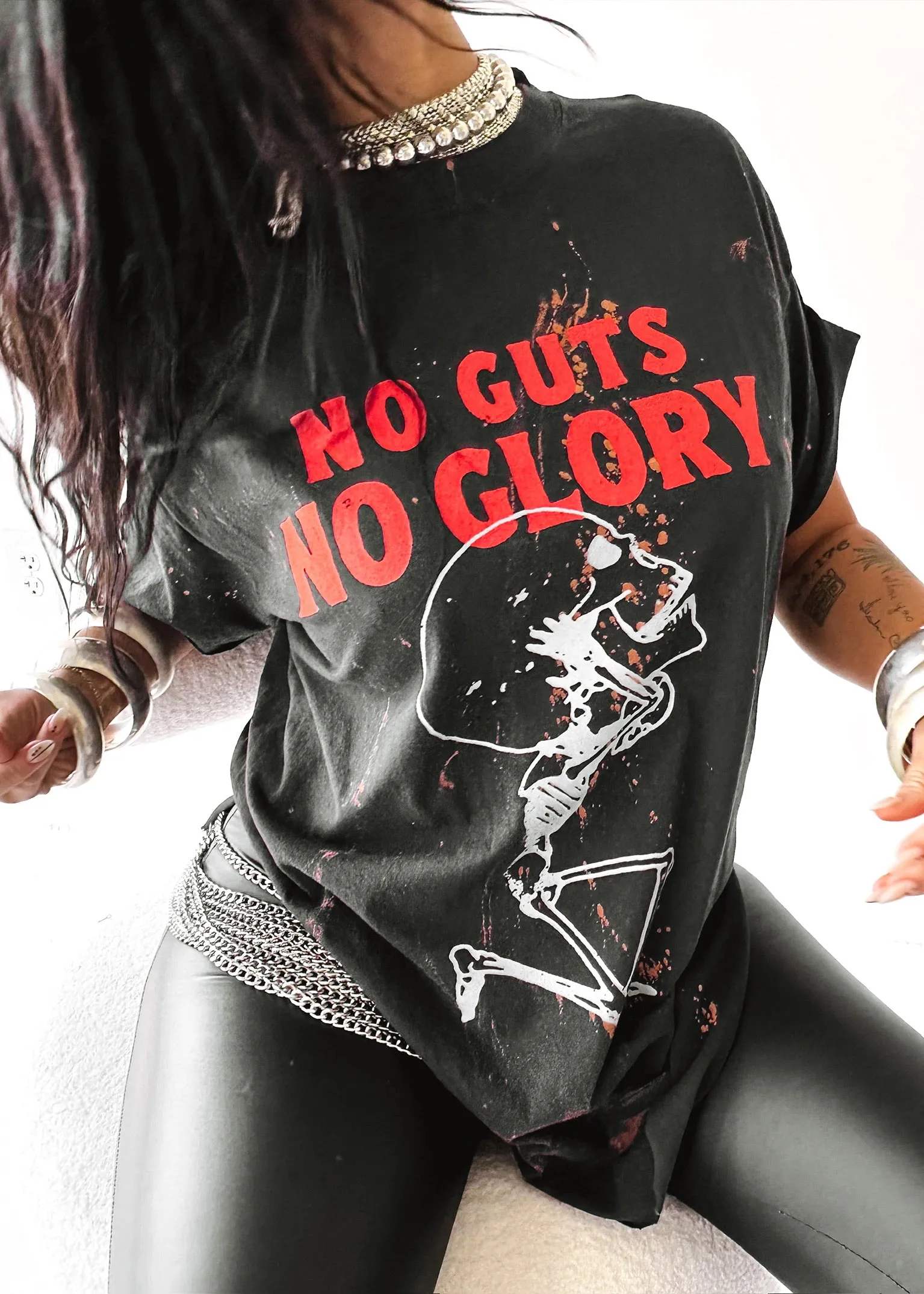 NO GUTS NO GLORY BLEACHED OUT SIDE SLIT TEE