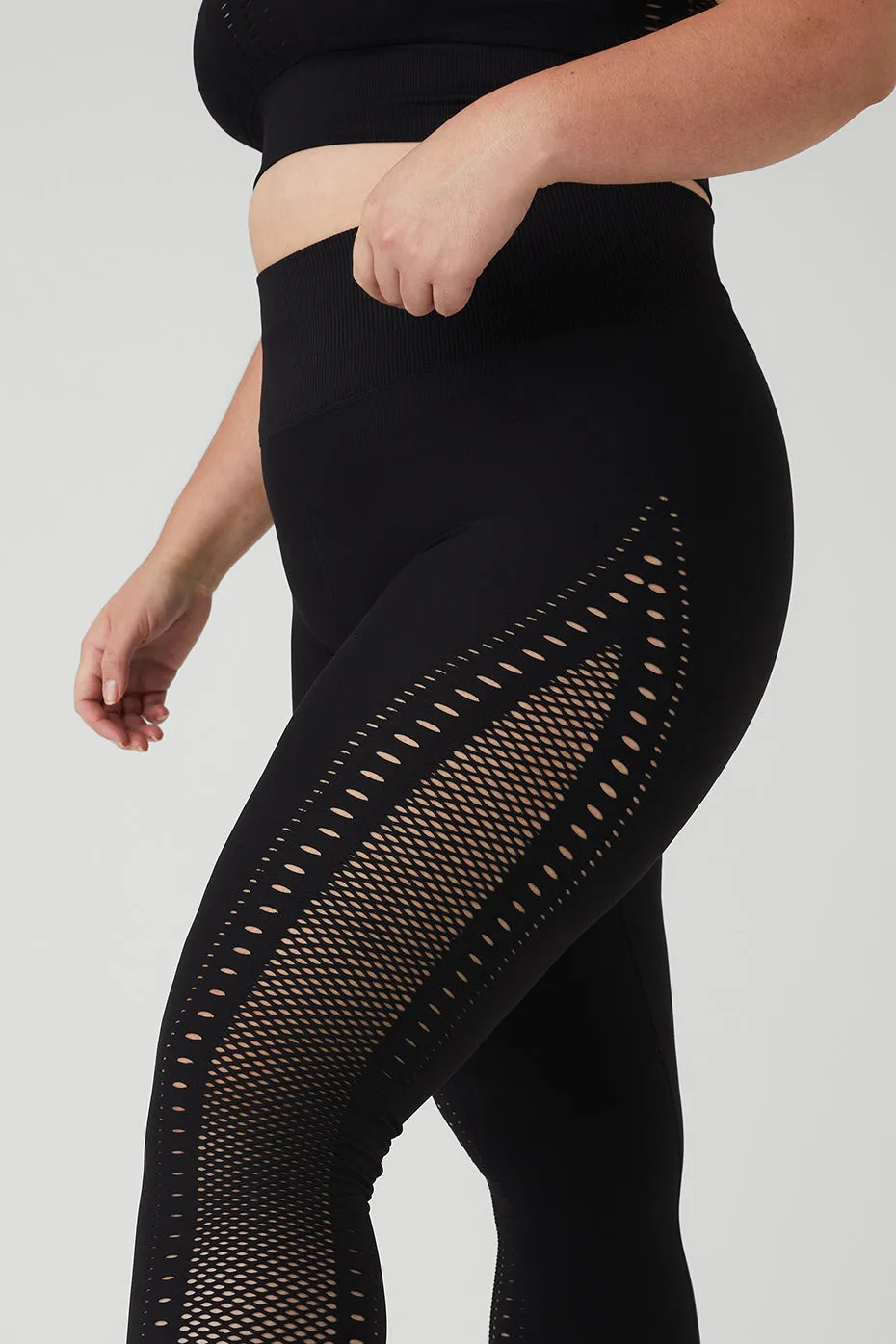 Seamless High-Waist 7/8 Open Air Legging - Black